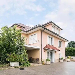  Appartement Independant En Maison A 15 Min De Lyon Frankrijk