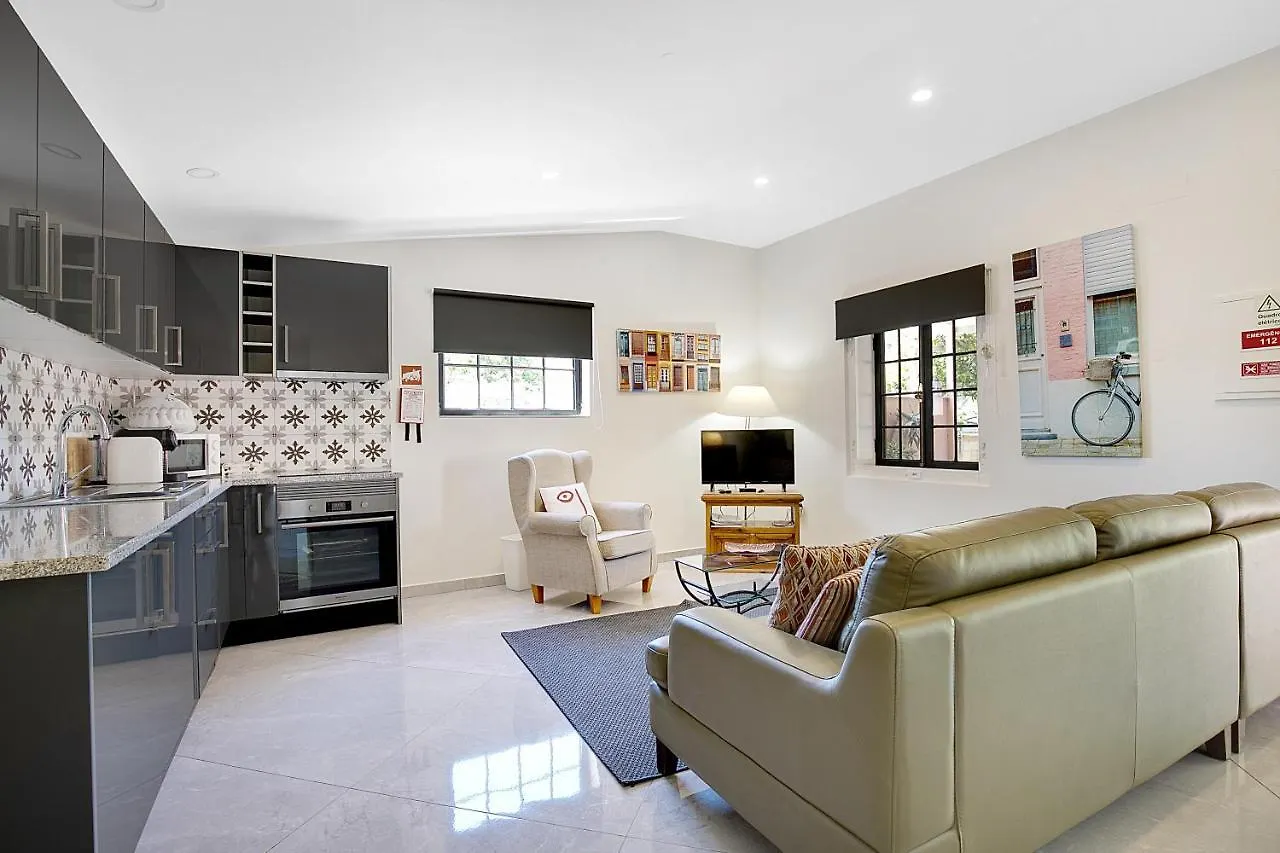 Country house Quinta Aida Cottage And B&B Suites Lagoa