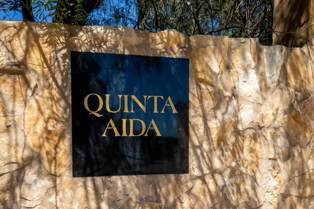 Quinta Aida Cottage And B&B Suites Lagoa  Country house Lagoa (Algarve)