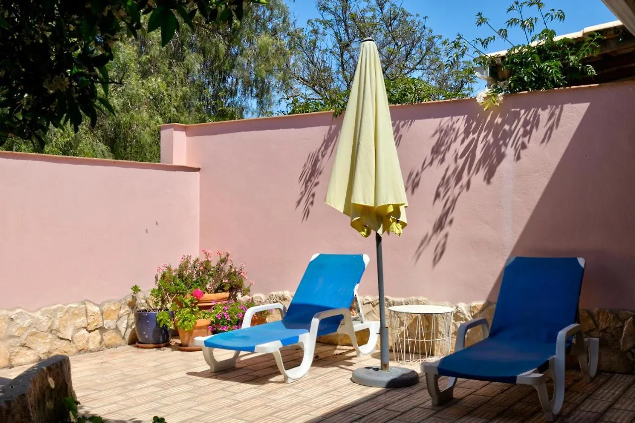 Quinta Aida Cottage And B&B Suites Lagoa  0*, Lagoa (Algarve)